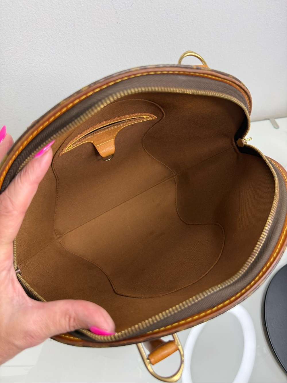 Louis Vuitton Vintage Monogram Ellipse PM - Picture 12 of 14